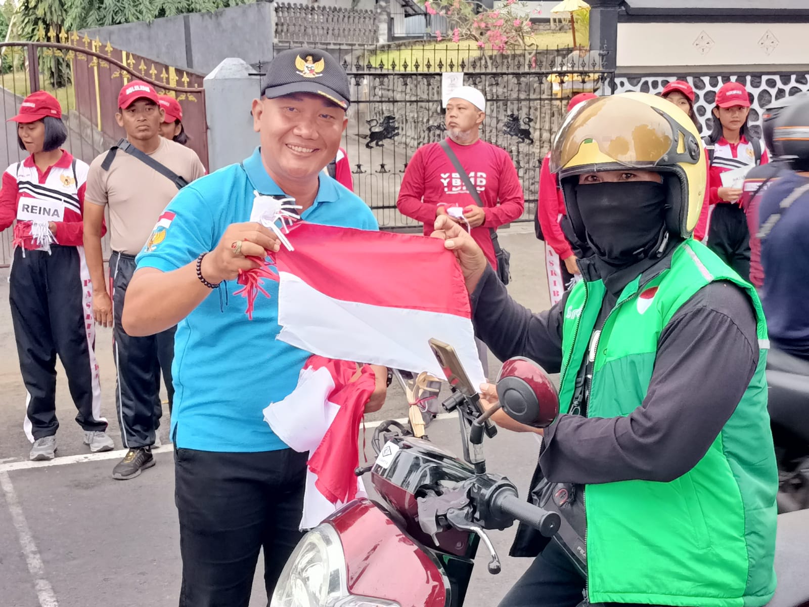 Buleleng Sukses Kumpulkan 10.078 Bendera Merah Putih, Patriotisme Masyarakat Meningkat