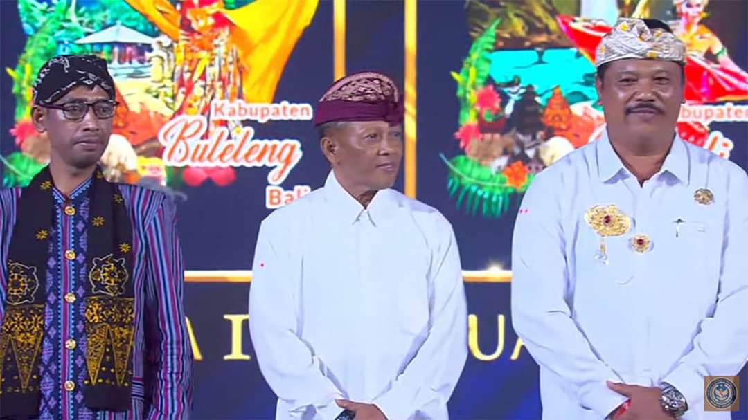 Dewi, Dedi, Devi Hantarkan Sudaji Raih ADWI 2022