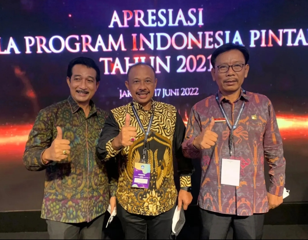 Disdikpora Buleleng Raih Predikat Pengelola PIP Terbaik 2021