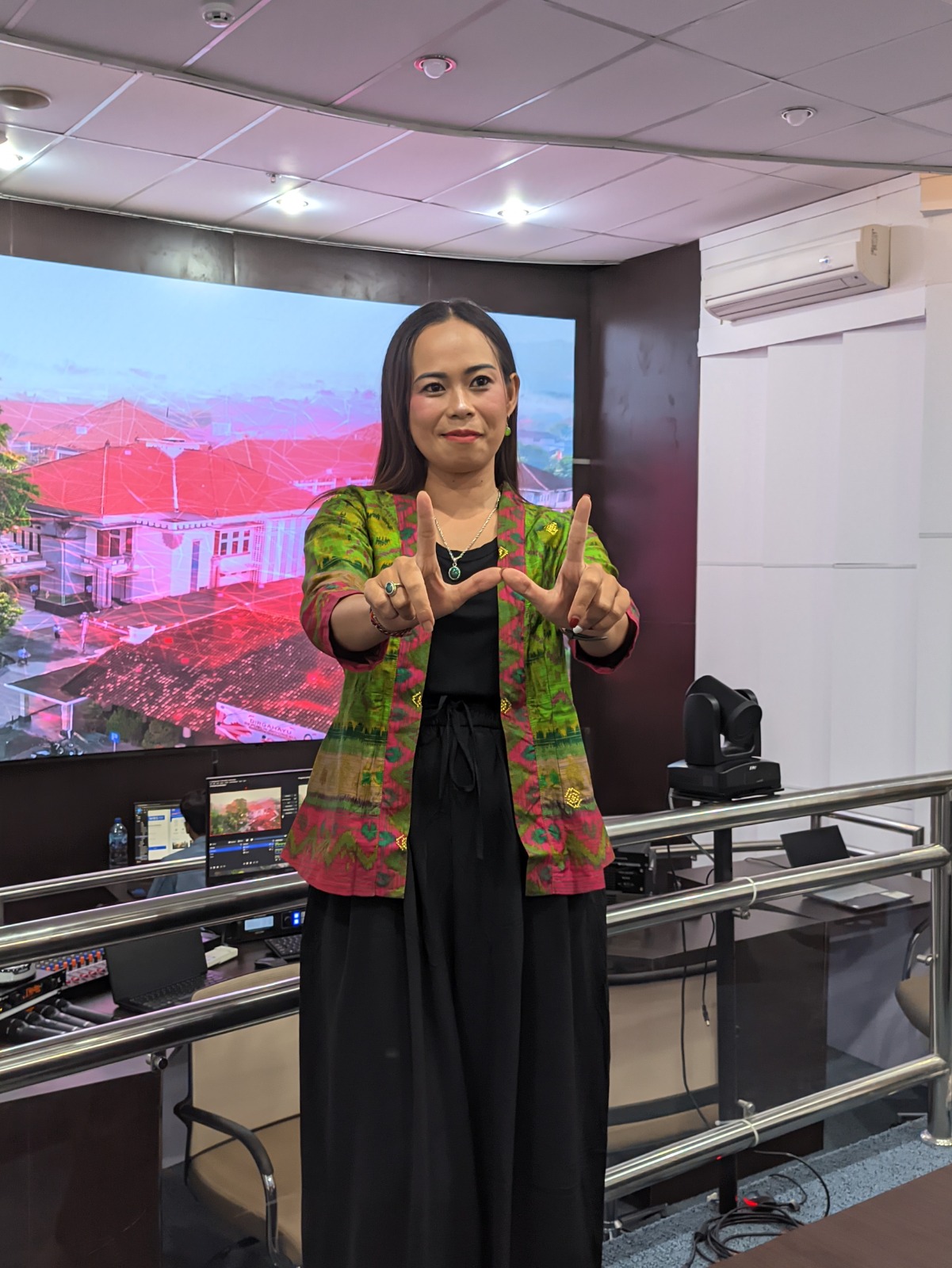 Hervina Sanjayanti: Komitmen Kami Selamatkan Masyarakat Putus Sekolah dan Kurang Mampu