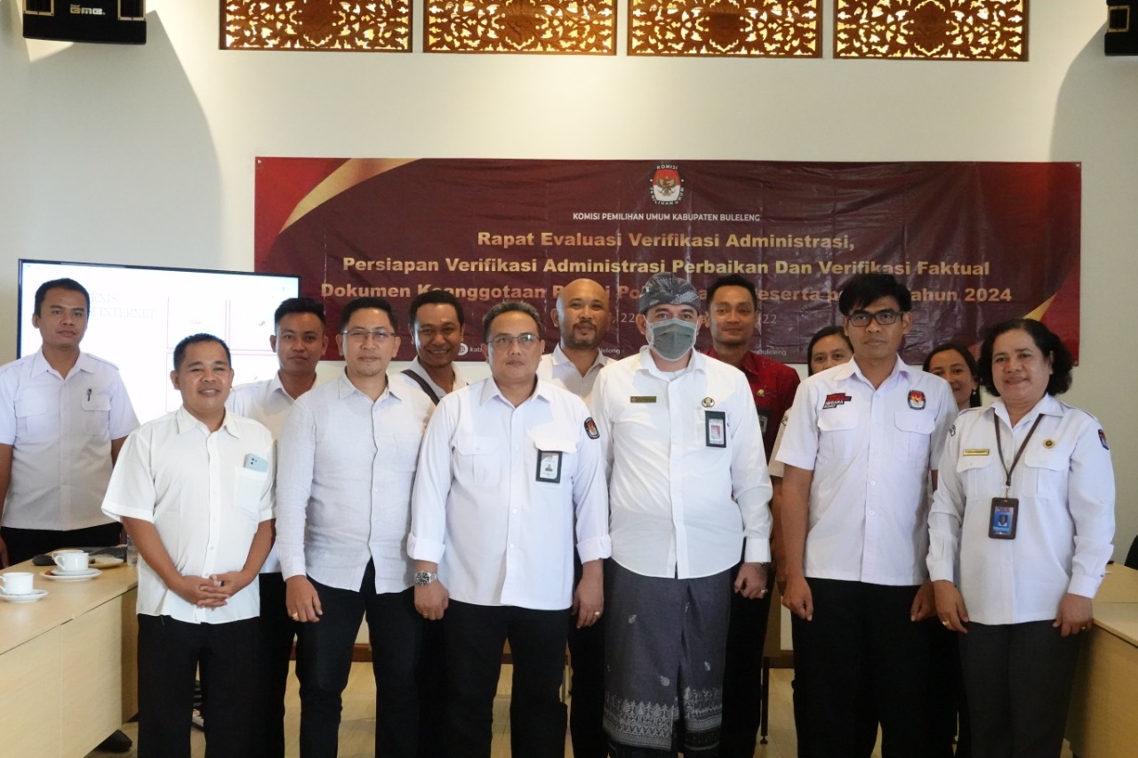 Jelang Pemilu Tahun 2024, KPU Buleleng Adakan Fullboard Meeting