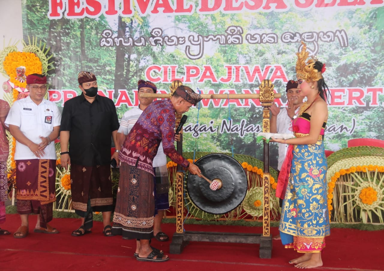 Resmi Dibuka, Festival Desa Selat Harapkan Mampu Rangsang Generasi Muda Lestarikan Seni dan Budaya