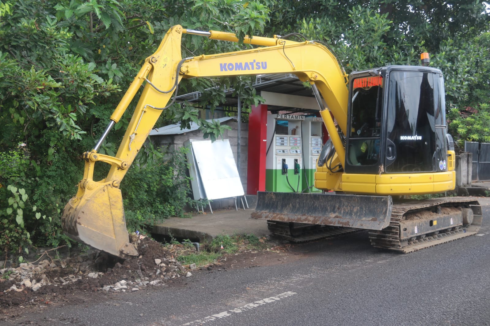 Tahap Pengerjaan. Rehabilitasi Jalan Srikandi Ditargetkan Tuntas Awal Desember 2022