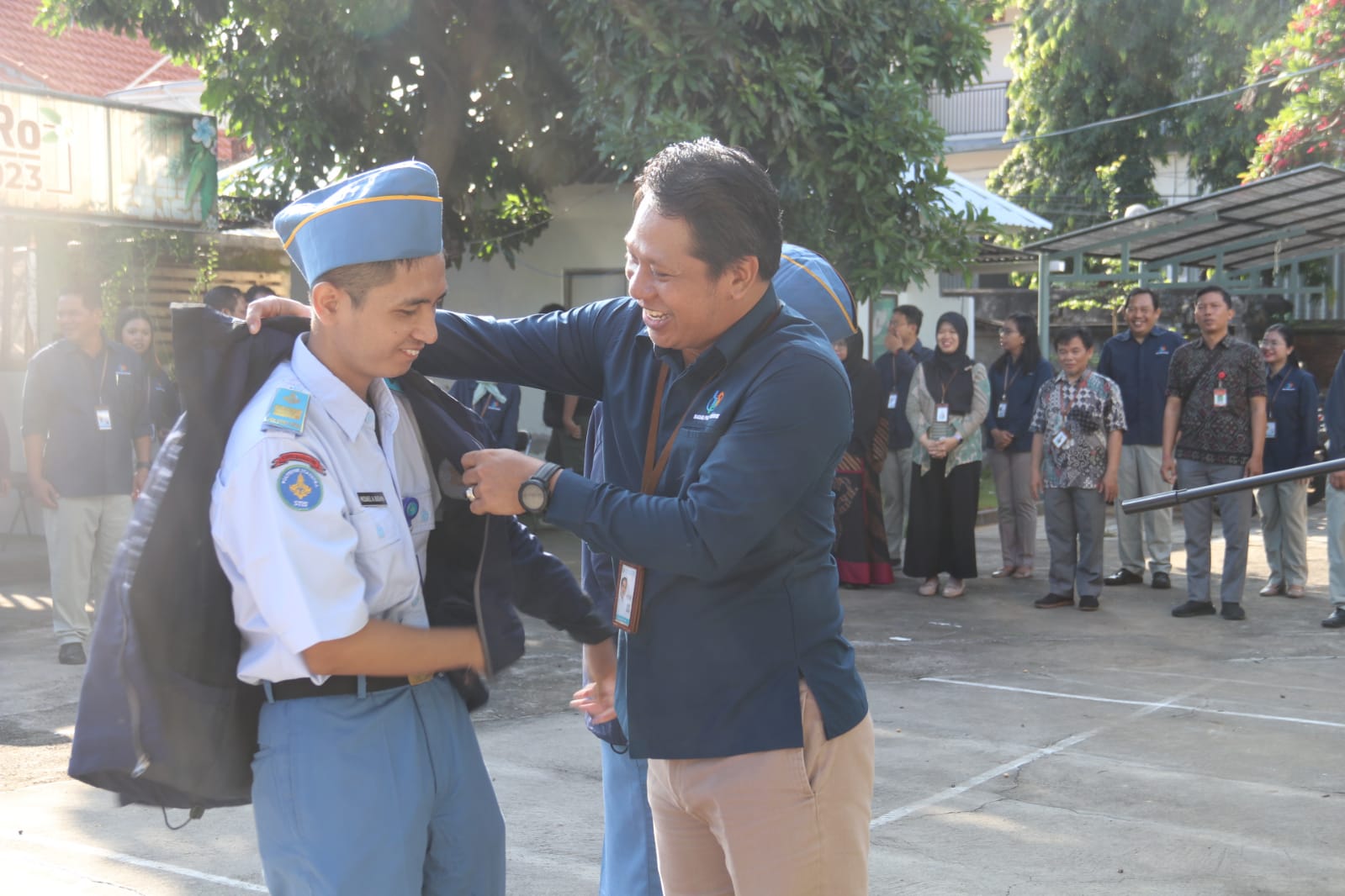 Tebar Pengaruh TIK dan Pola Asuh Gen Z, Mahasiswa Polstat STIS Lakukan PKL di Buleleng